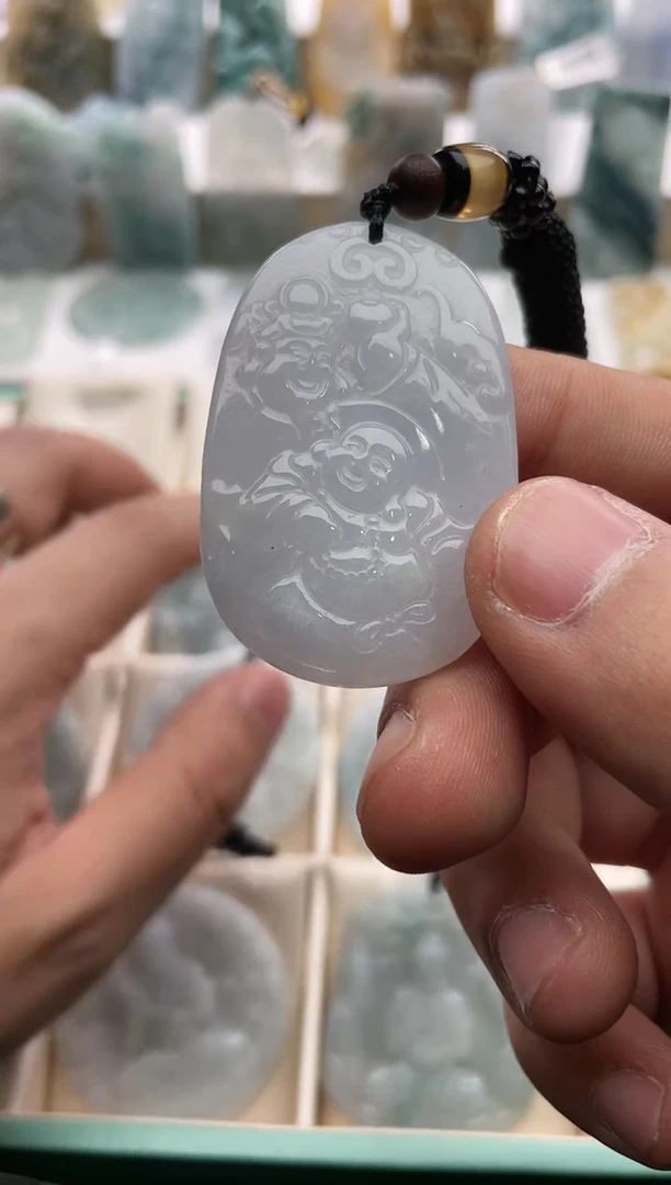 【闪购商品】翡翠颈饰未镶嵌..../1/18/ 82