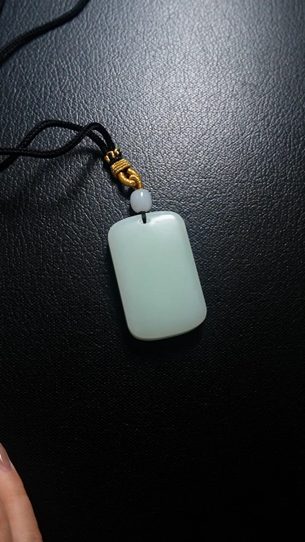 颈饰未镶嵌和田玉无事牌