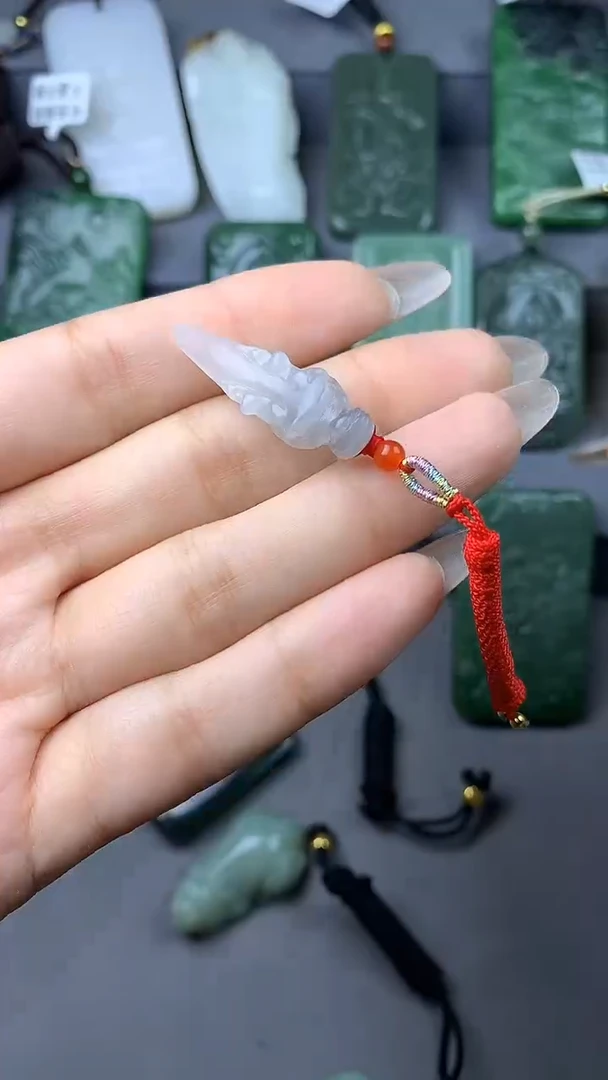 【闪购商品】和田玉吊坠(不含链)未镶嵌挂件拍一发一