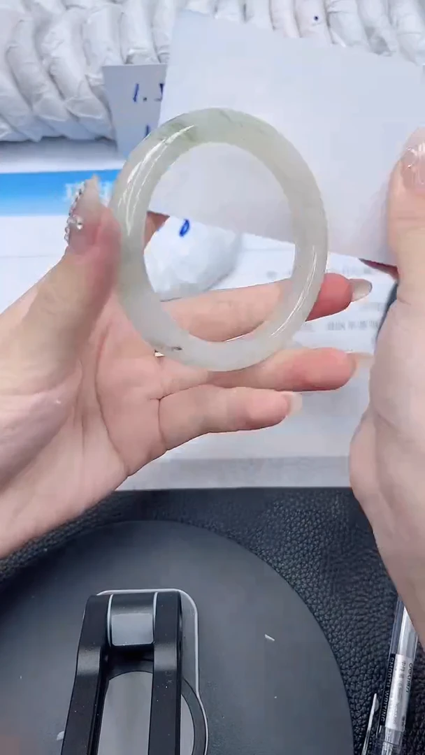 石英质玉手镯未镶嵌181-56.8