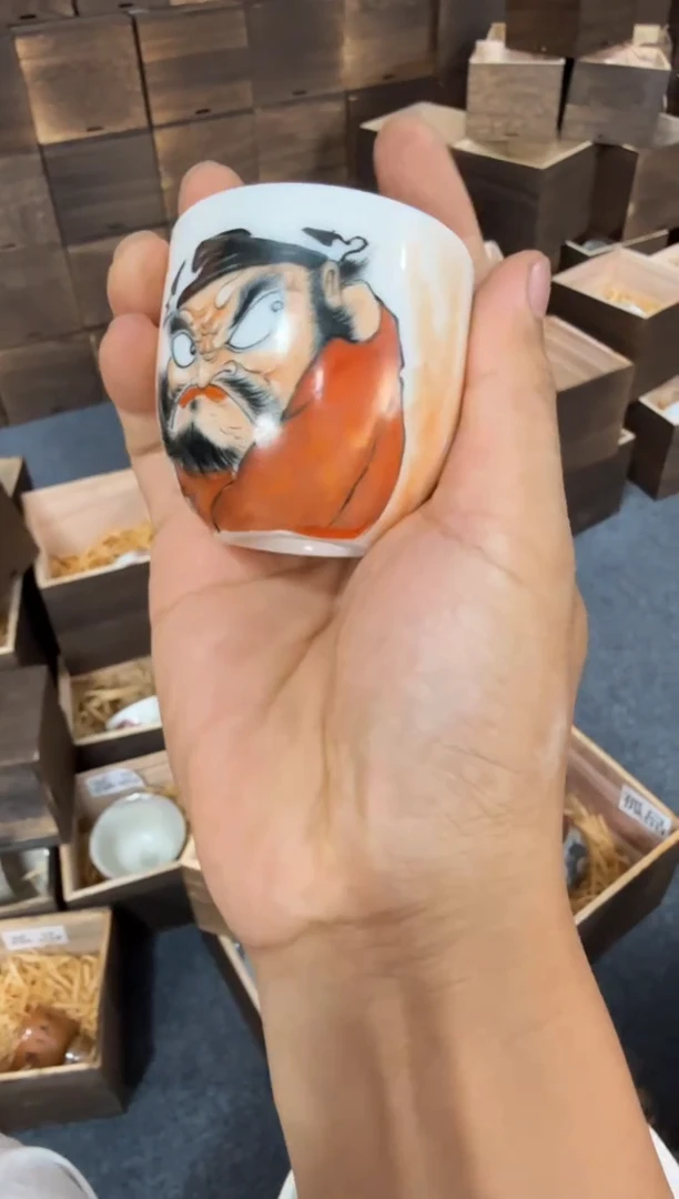 以笔为心，以瓷为纸。
