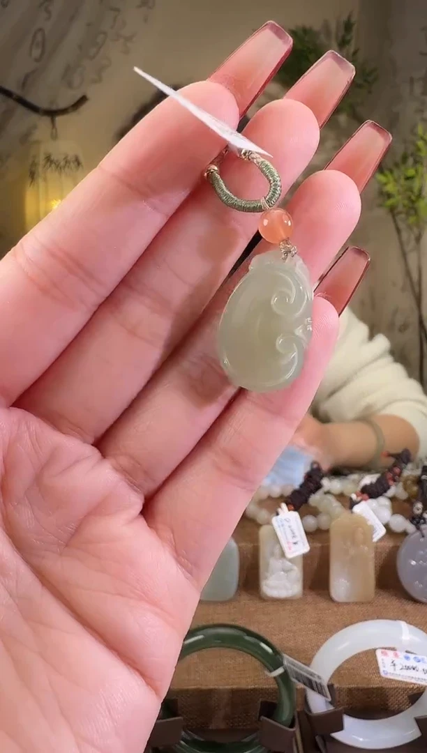 【闪购商品】和田玉颈饰未镶嵌如意