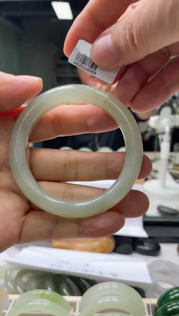 【闪购商品】和田玉手镯未镶嵌编码0393 圈口59-60