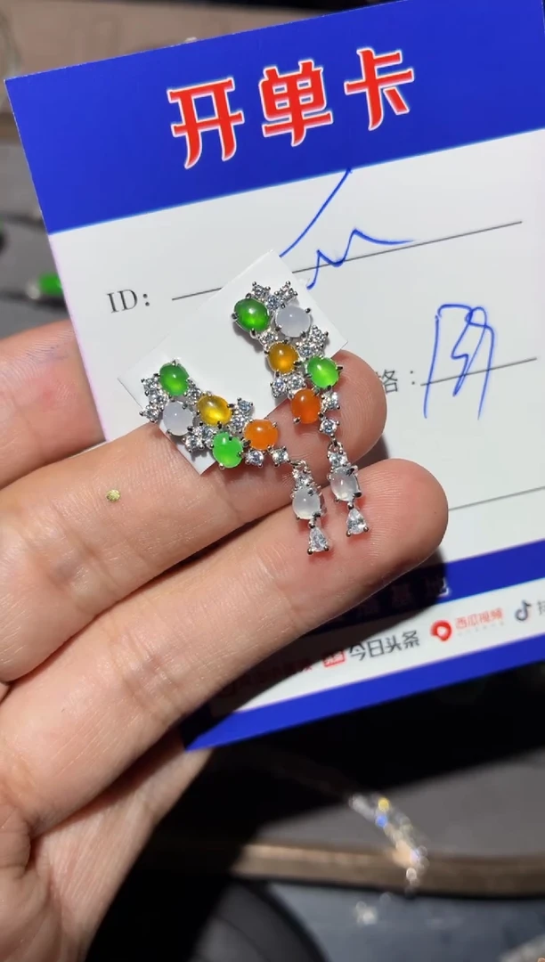 银S925镶嵌翡翠耳饰快*瓜 快乐瓜