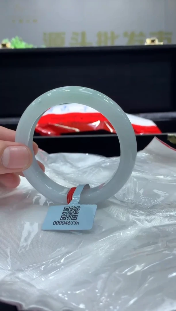 未镶嵌手镯翡翠翡翠手镯