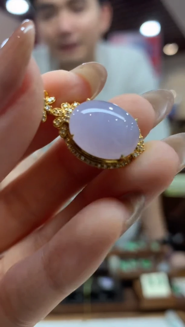 【闪购商品】翡翠吊坠(不含链)18K金镶嵌蛋面