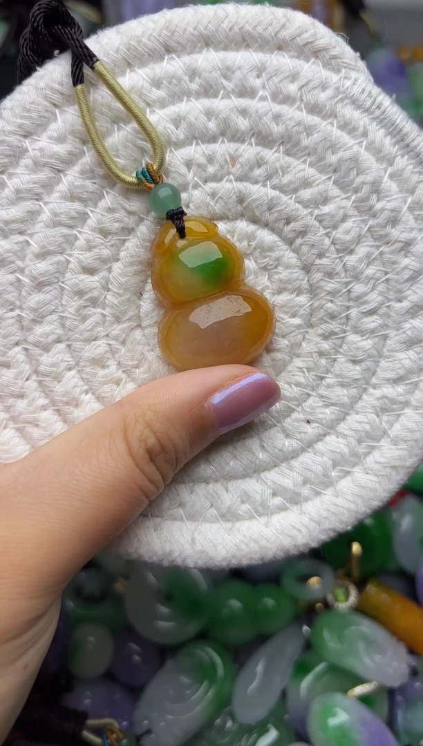 颈饰未镶嵌翡翠缅甸翡翠吊坠