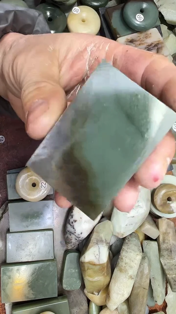 未镶嵌和田玉珠宝半成品1