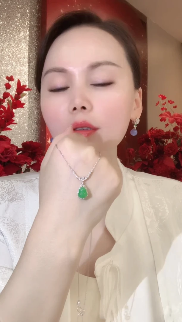 套链18K金镶嵌翡翠D13