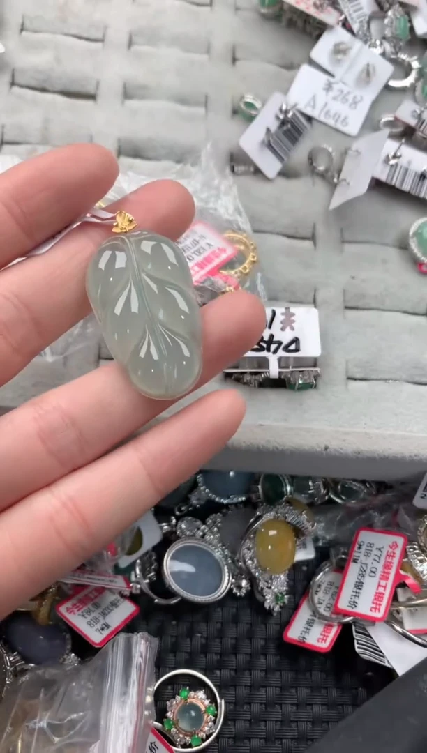 18K金镶嵌戒指翡翠888   7
