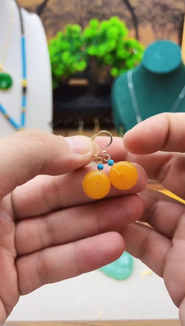 【闪购商品】蜜蜡耳饰14K金镶嵌E82        