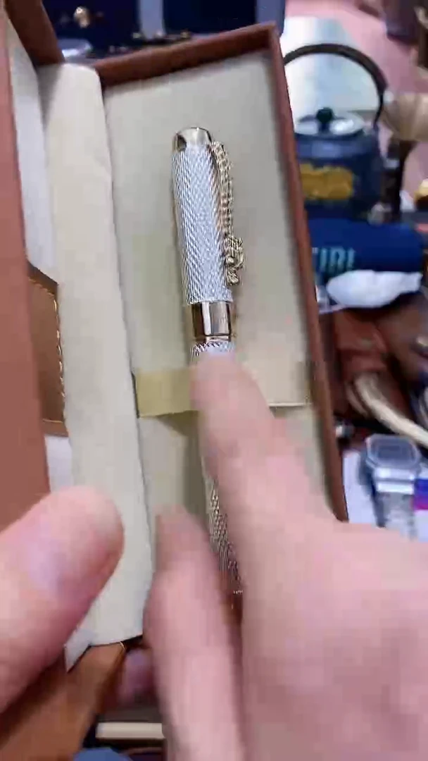 瓷片闪购商品 如图所示