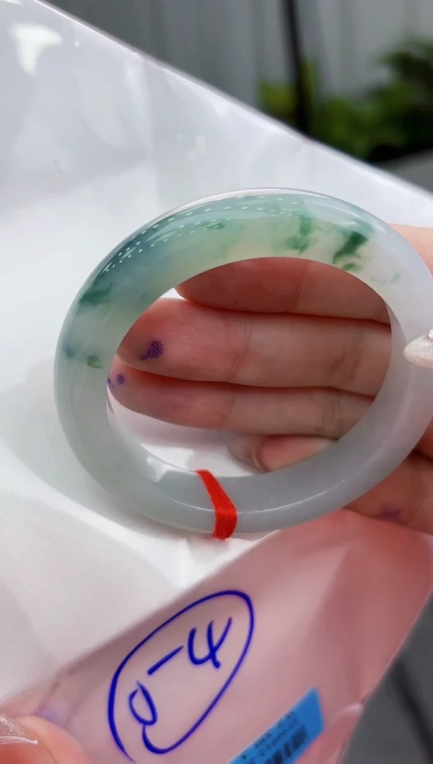 【闪购商品】翡翠手镯未镶嵌翡翠手镯