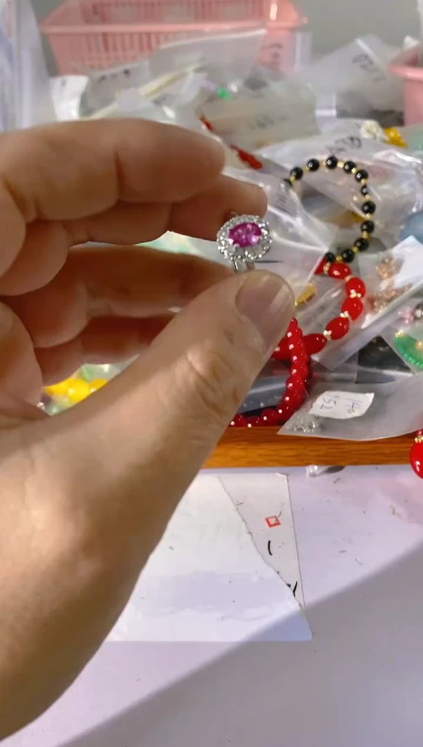 【闪购商品】水晶颈饰银S925镶嵌112红宝，蓝宝，多样性发一件赠链