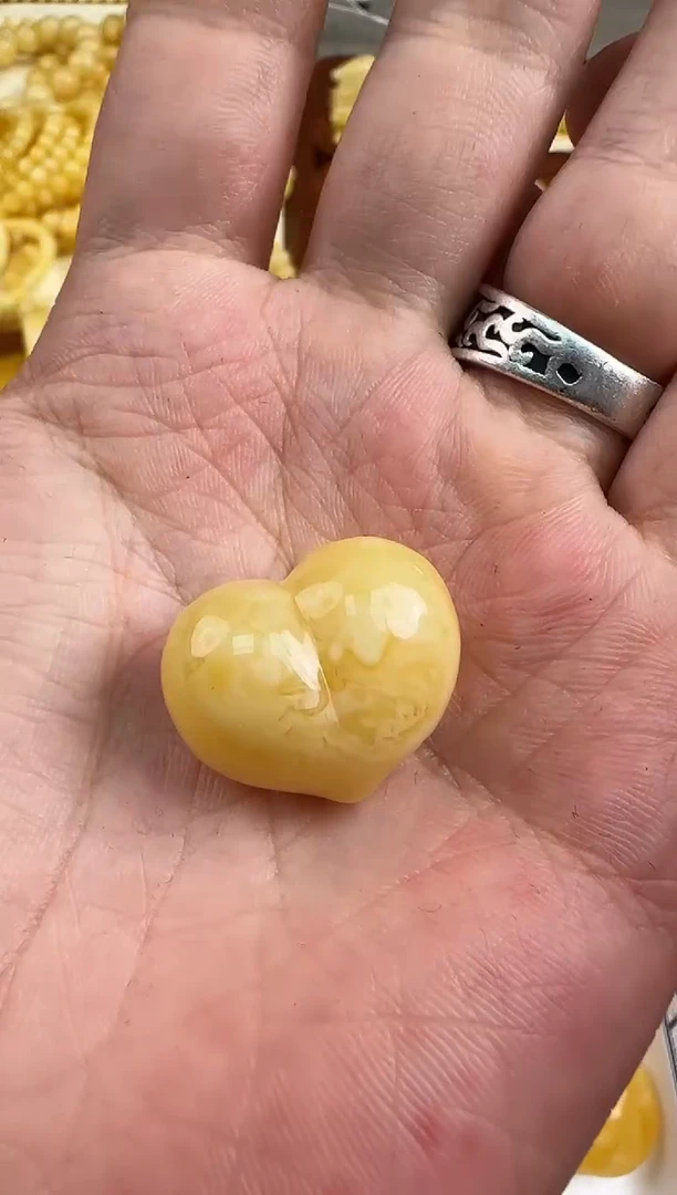 蜜蜡未镶嵌珠宝奇石蜜蜡