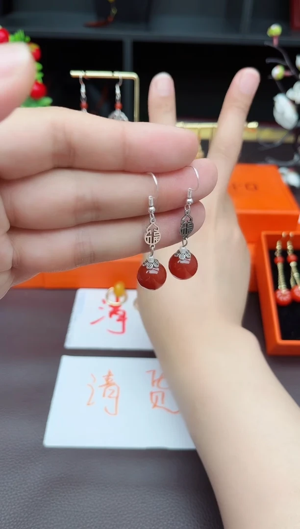 玛瑙/玉髓耳饰银S925镶嵌230000