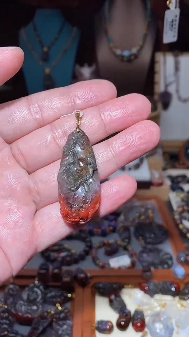 水晶珠宝半成品未镶嵌红极光莲花吊坠