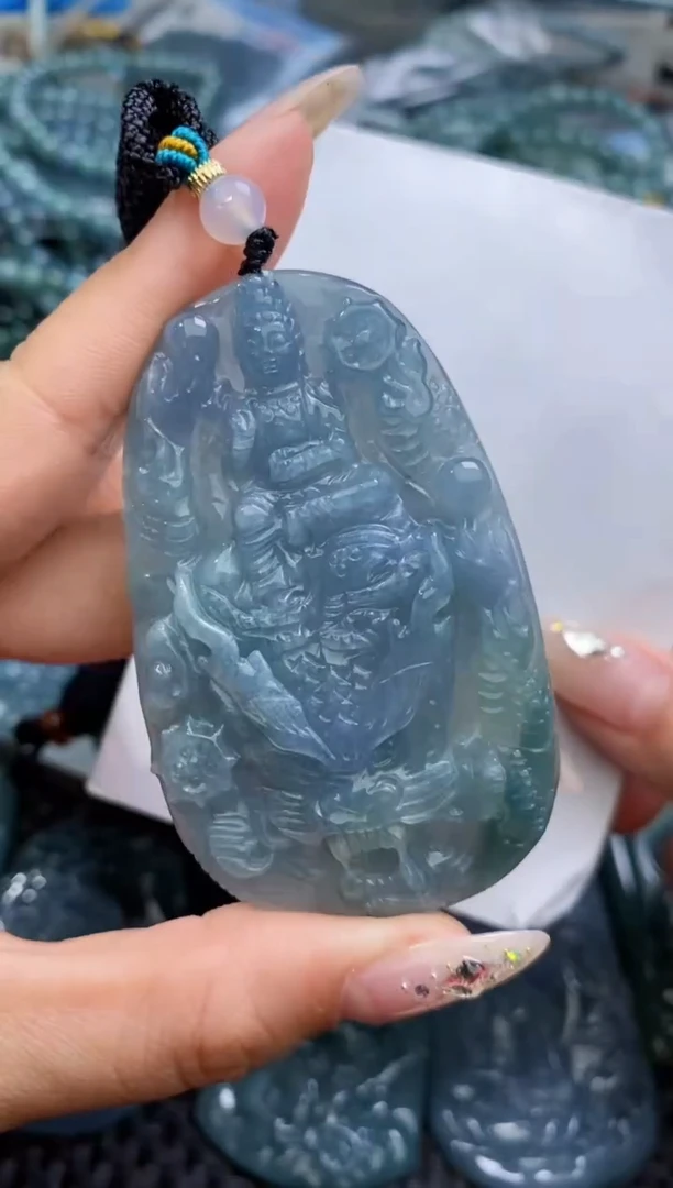 【闪购商品】翡翠颈饰未镶嵌                    