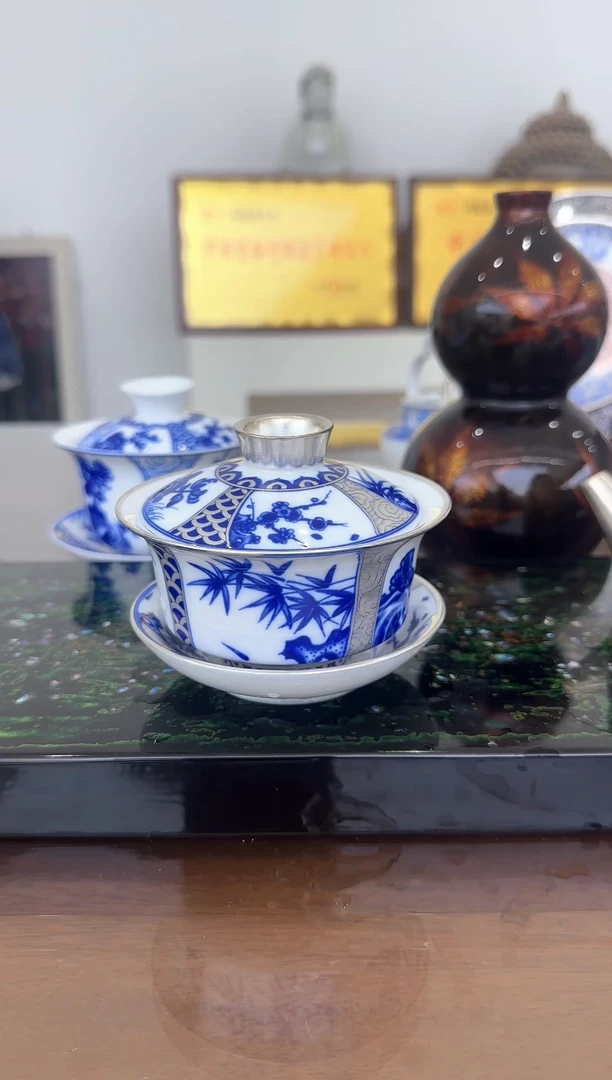 何赋森甄选——青花四君子三才盖碗