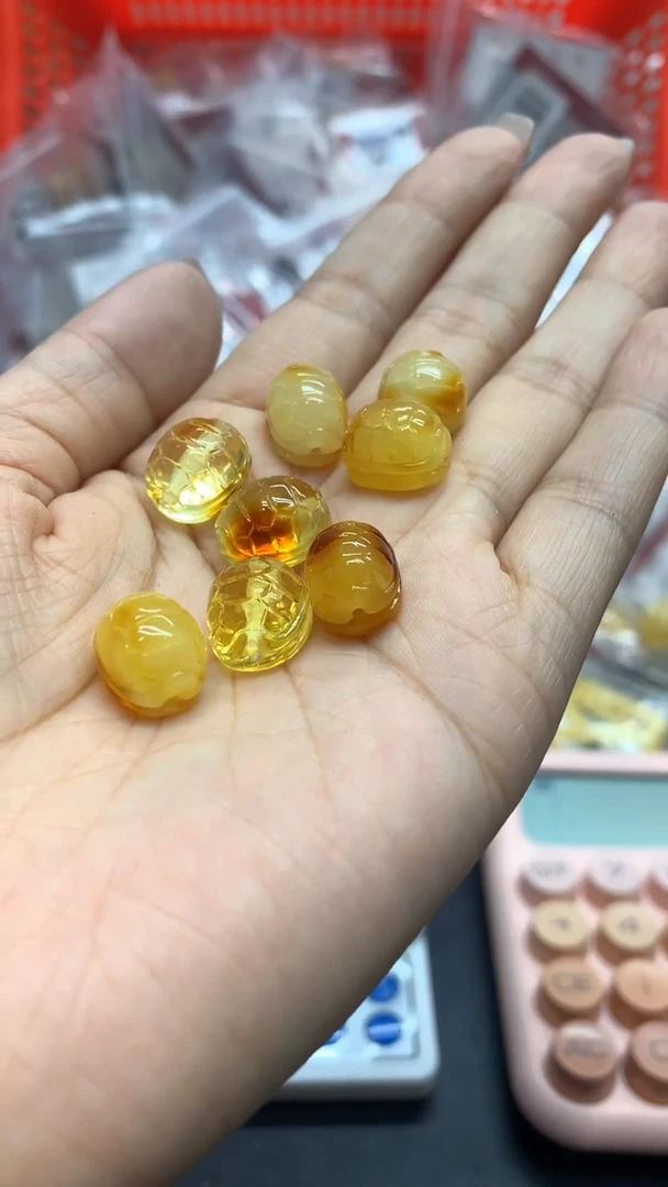 未镶嵌琥珀珠宝奇石582多样性发其一