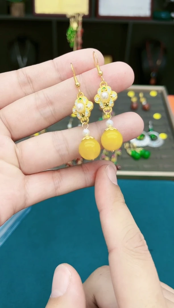 【闪购商品】玛瑙/玉髓耳钉银S925镶嵌c0100000