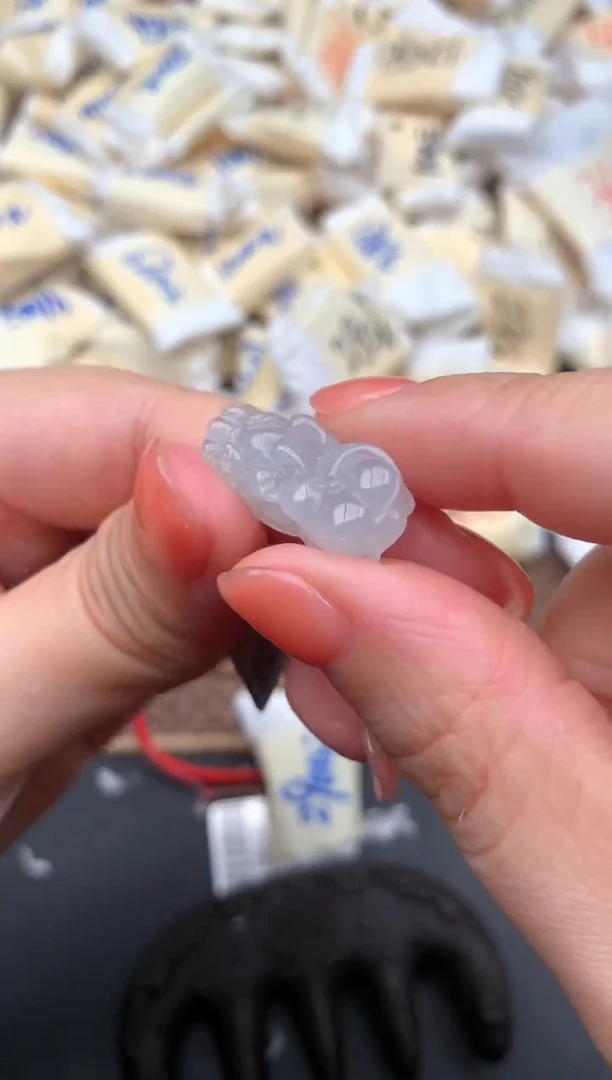 未镶嵌挂件翡翠—福利