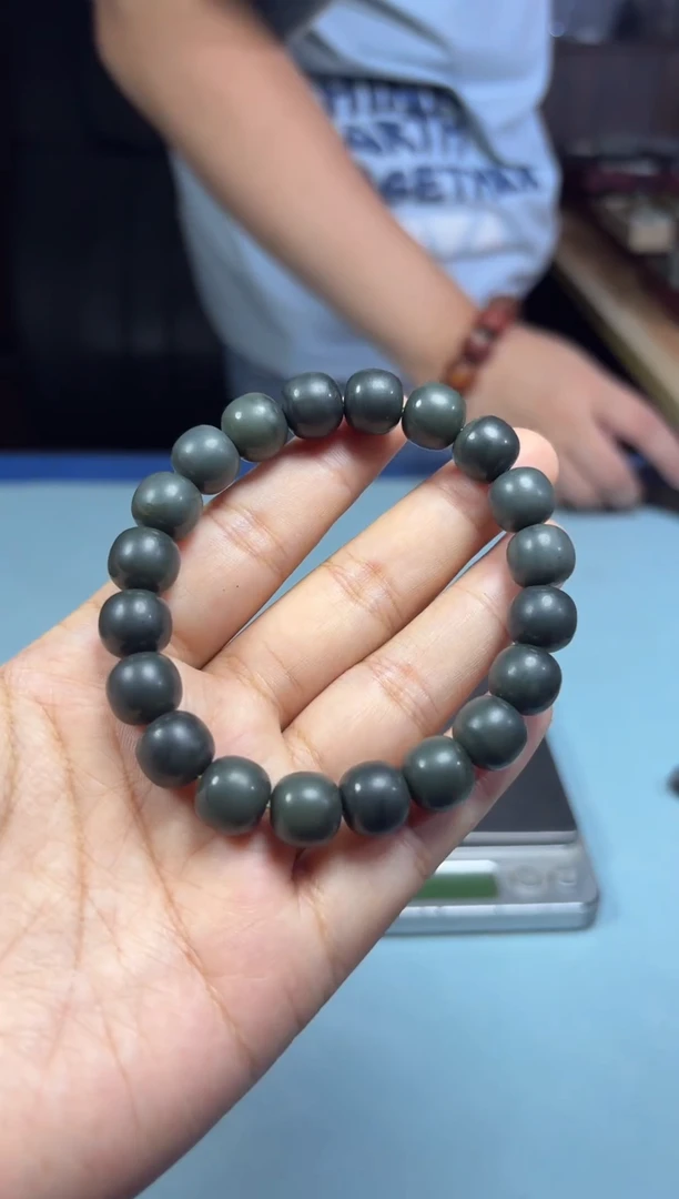玛瑙/玉髓颈饰9K金镶嵌1