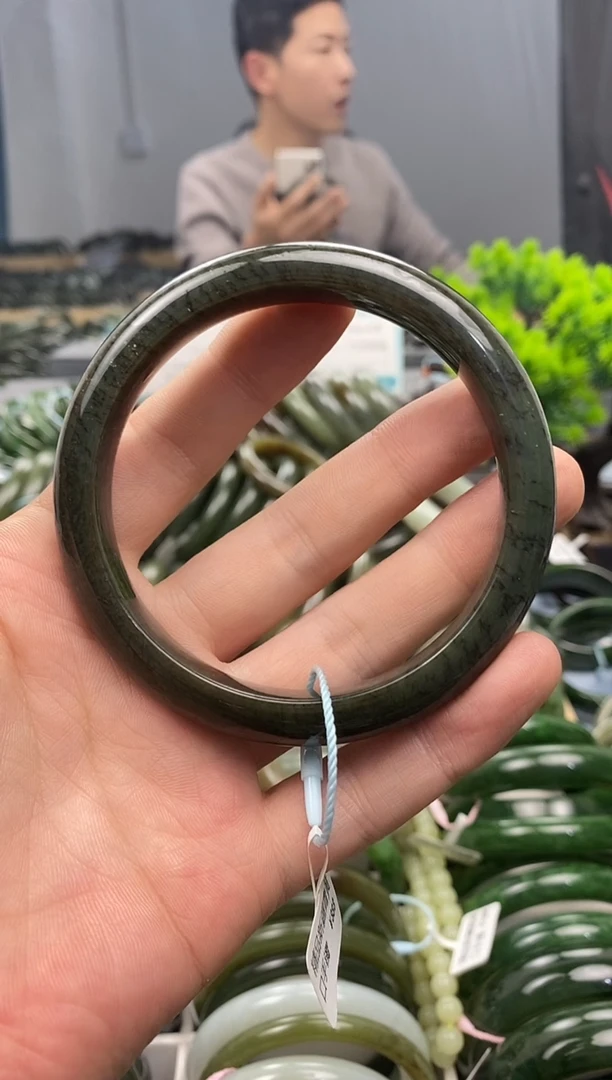 未镶嵌手镯和田玉66