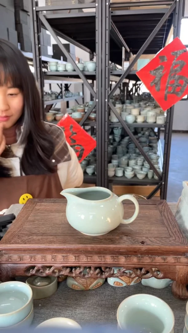 【闪购商品】瓷片微瑕天青容天公道杯。。