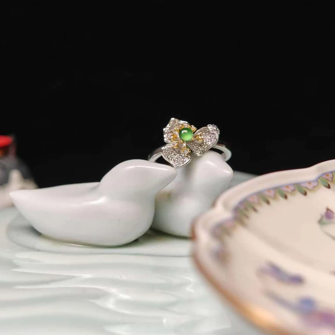 翡翠花型设计款可调节圈口戒指