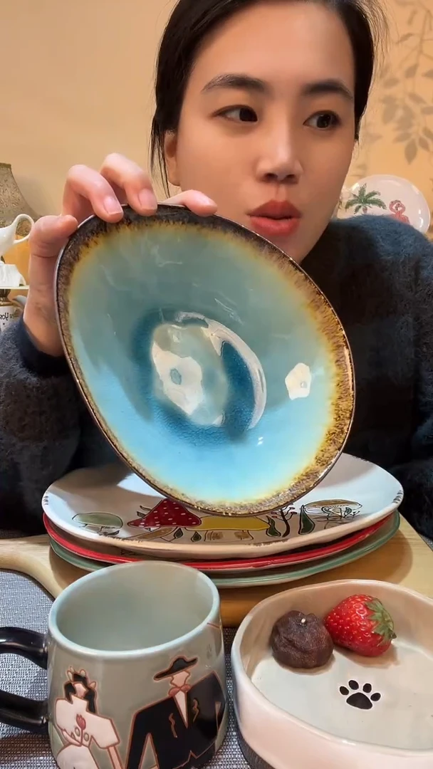 【闪购商品】瓷片8英寸复古恐龙蛋 微瑕介意勿拍