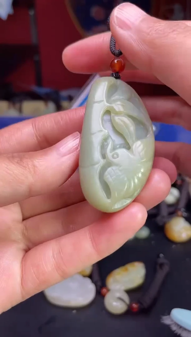 颈饰未镶嵌和田玉3