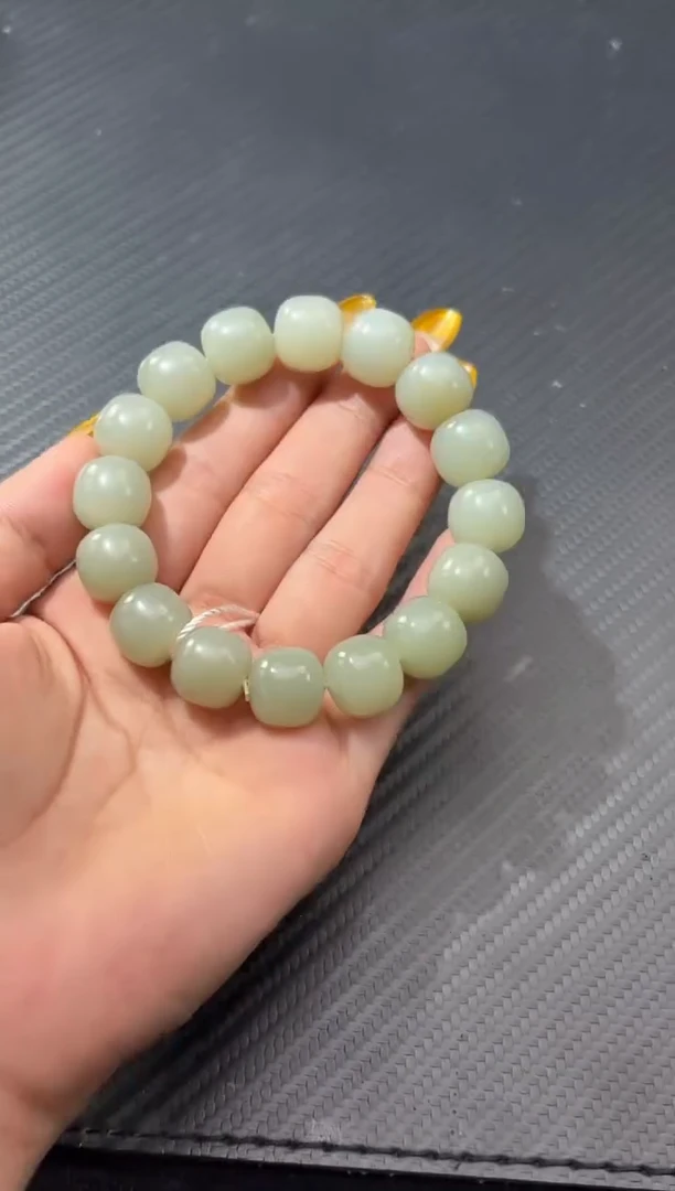 未镶嵌手串和田玉（青白玉）且末近矿老型手串卡14微色差