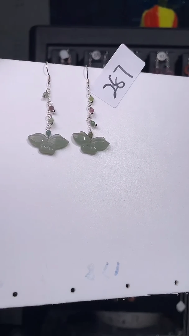 未镶嵌翡翠耳饰喜欢拍
