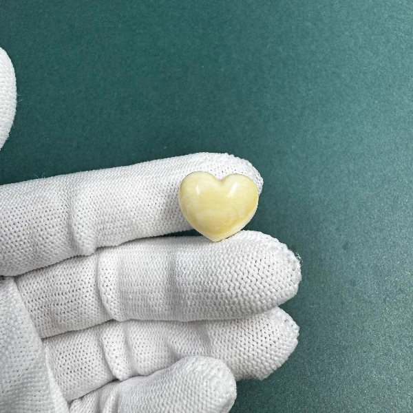 N1072天然猛犸牙爱心配饰 支持鉴定 假一罚四