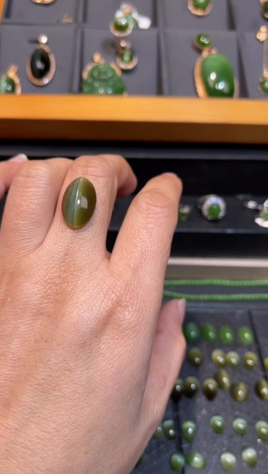 【闪购商品】和田玉碧玉猫眼裸石未镶嵌多样性发一