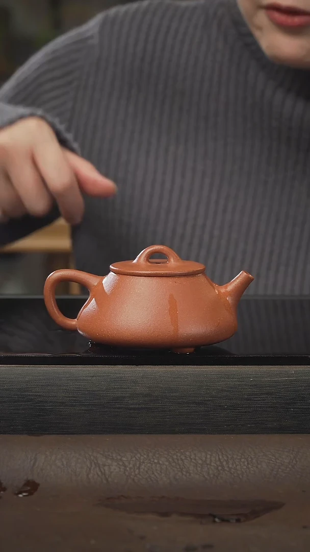 茶壶紫砂43平盖石瓢，金降坡，150cc