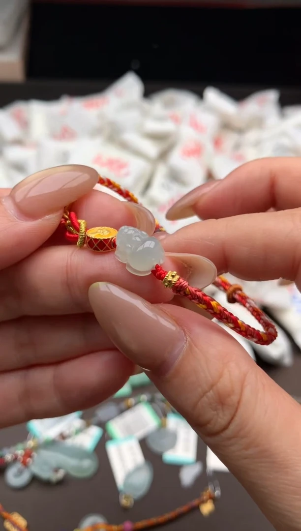 【闪购商品】翡翠手绳未镶嵌一