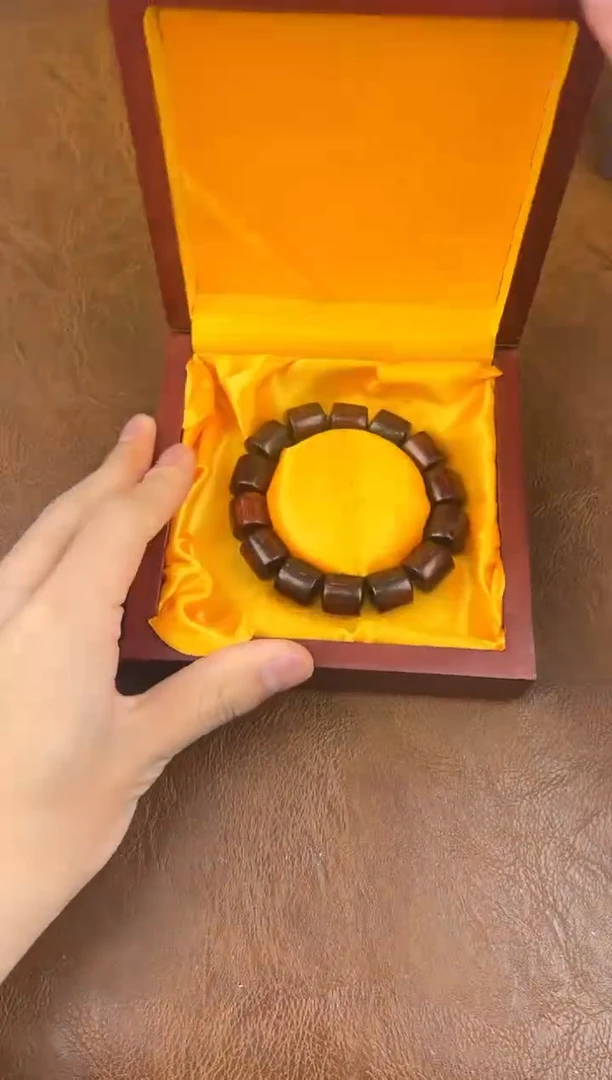 小叶紫檀桶珠@@YS975