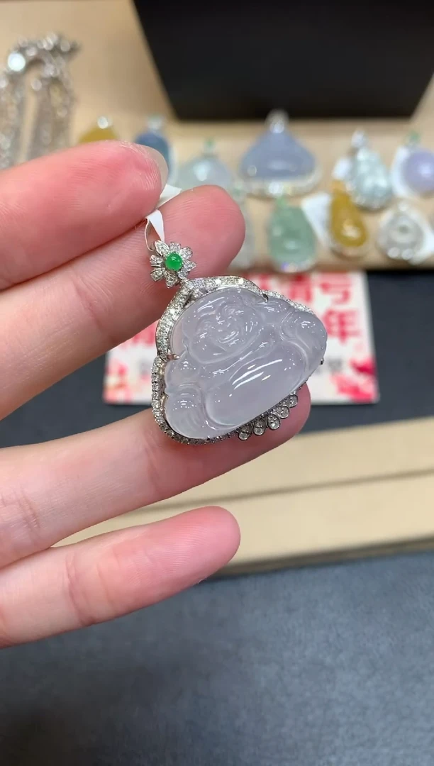 【闪购商品】翡翠颈饰18K金镶嵌佛公【无服务费】