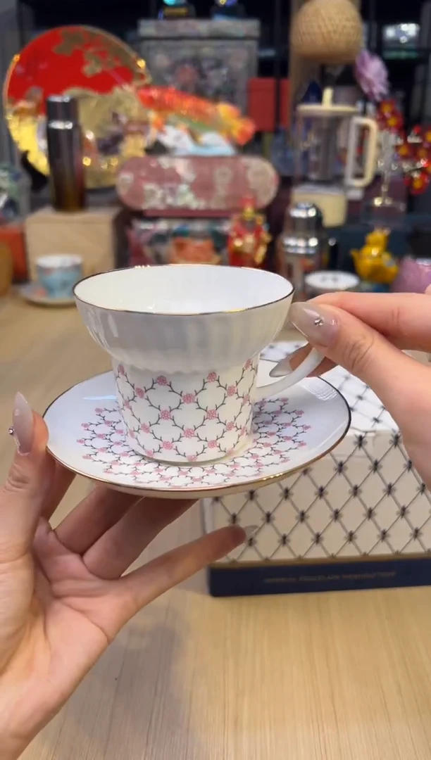 150俄皇瓷白玫瑰一杯一碟