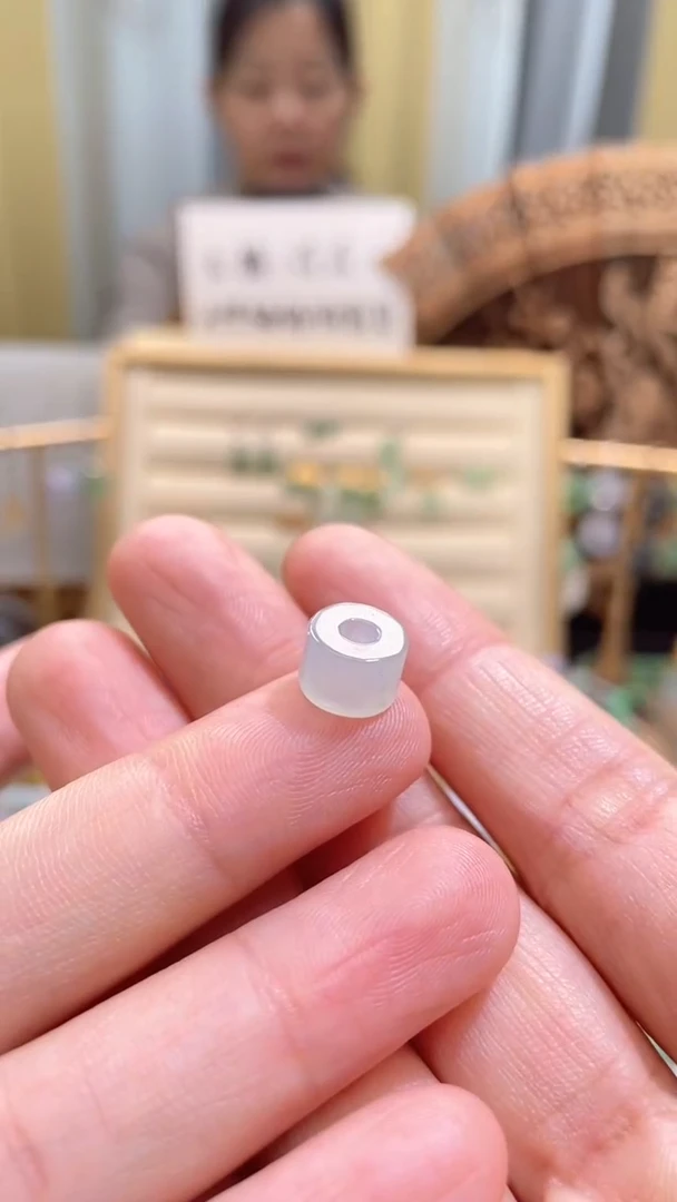 颈饰未镶嵌翡翠路路通