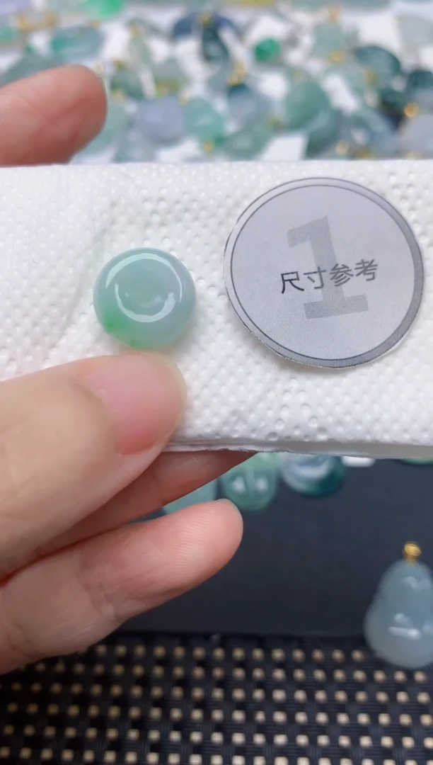 颈饰未镶嵌翡翠天然缅甸A货翡翠