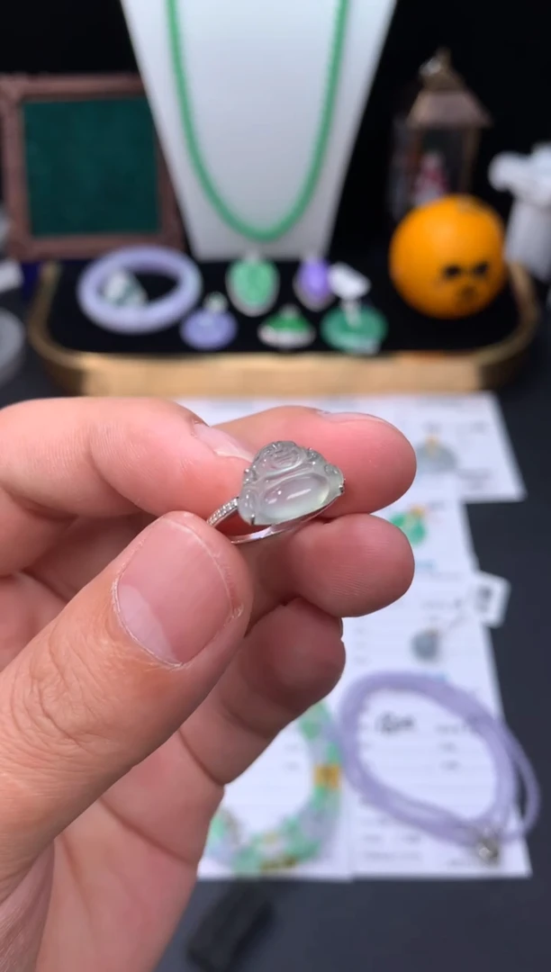 18K金镶嵌定制翡翠48小时鉴赏期 退货不扣服务费