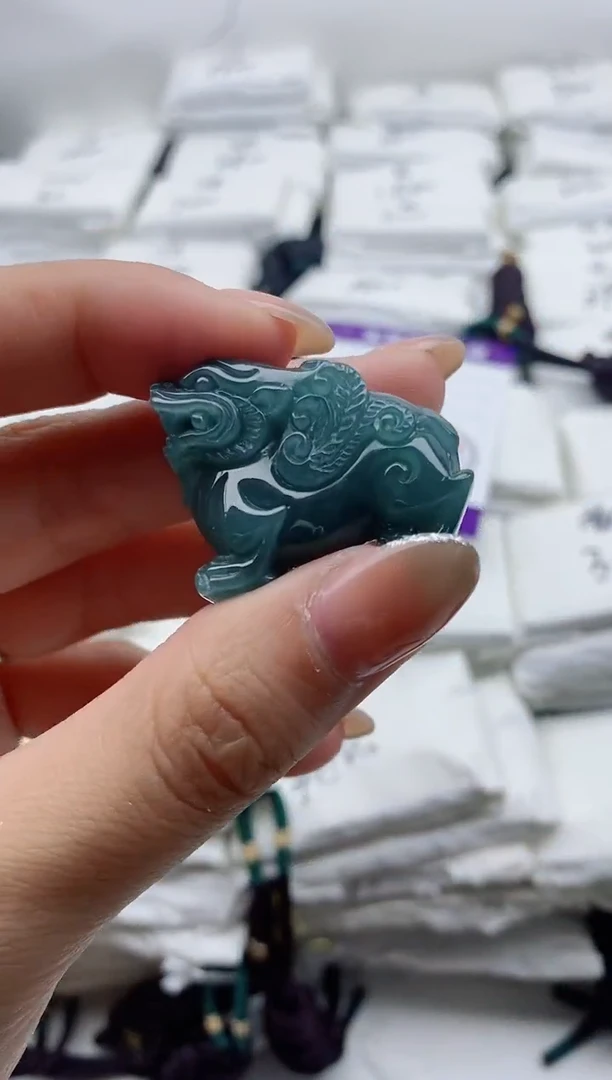 颈饰未镶嵌翡翠8