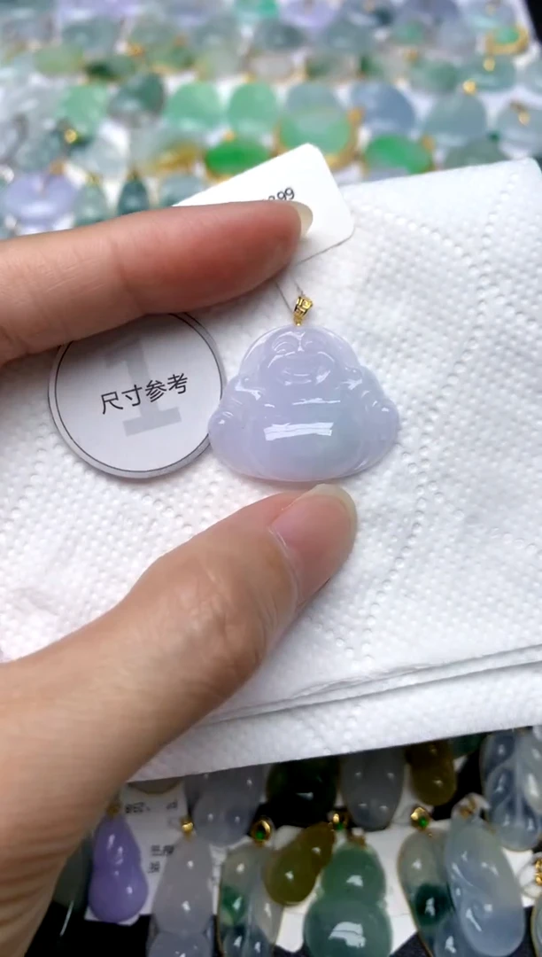 颈饰18K金镶嵌翡翠天然A货翡翠