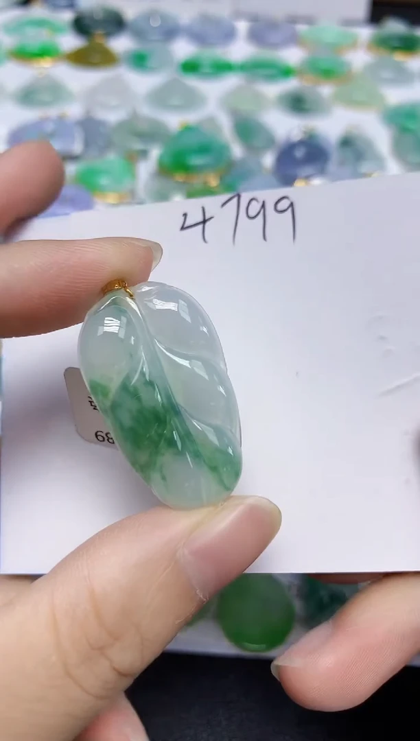 翡翠未镶嵌颈饰天然缅甸翡翠A货