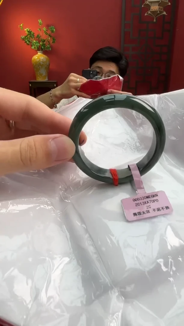 未镶嵌手镯翡翠翡翠手镯4