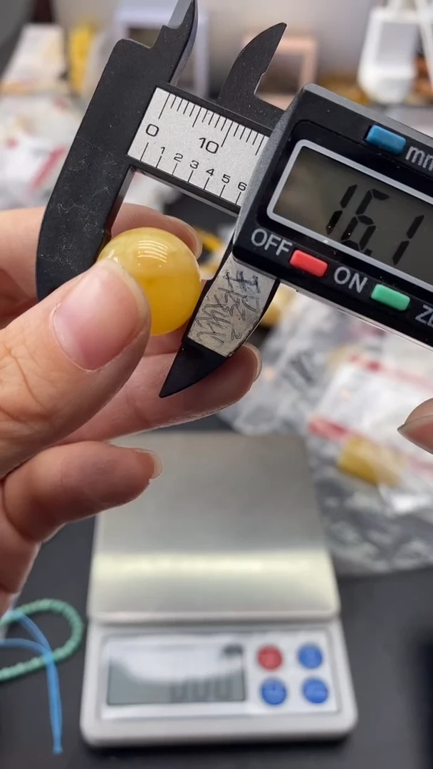 琥珀未镶嵌珠宝奇石435