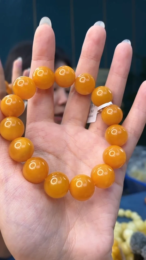 裸石琥珀未镶嵌1/2多样性发其一58